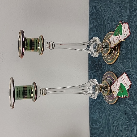NWT Pair of Mouth Blown Iridescent Glass Candle Stick Holders - Picture 1 of 7